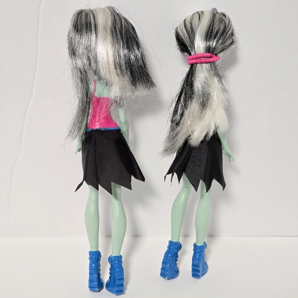 Monster High Ghoul Frankie Stein And Other Dolls/ Accessories Lot - 4 Dolls - Picture 3 of 16